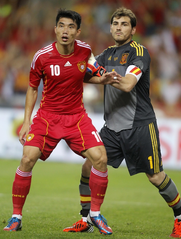 开云体育在线登入-国足vs西班牙历史两次交手！国足0-3、0-1负，2012年堪称黄金一代