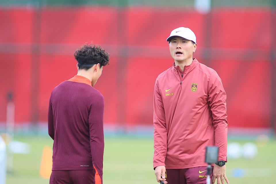 开云体育官网-2-2！国足遭俄超豪门绝平+无缘2连胜 朱鹏宇首球 林良铭连场破门