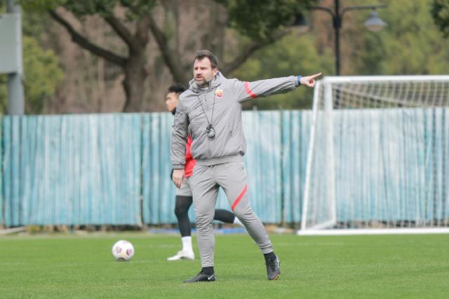 开云体育登录网站入口-莱科处子秀赢下典型性胜利 多人半场跑动超6000米